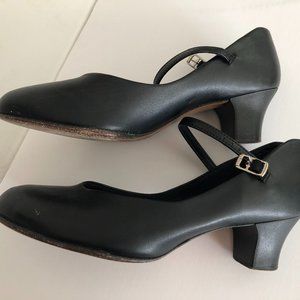 Dancing shoes. size 6.5 color black used little.